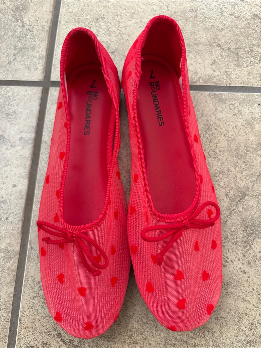 No Boundaries Mesh Heart Flats Size 7